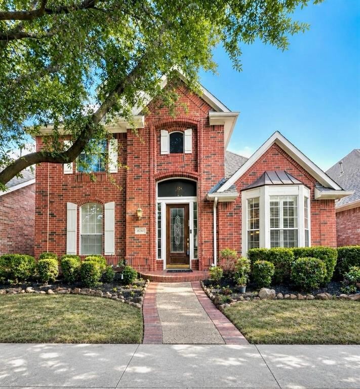 Property Photo: 18283 Meandering Way TX 75252