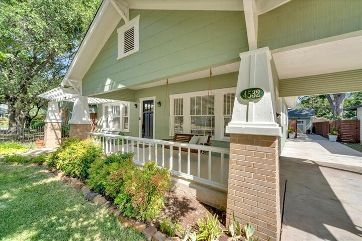 Property Photo:  4532 Pershing Avenue  TX 76107 