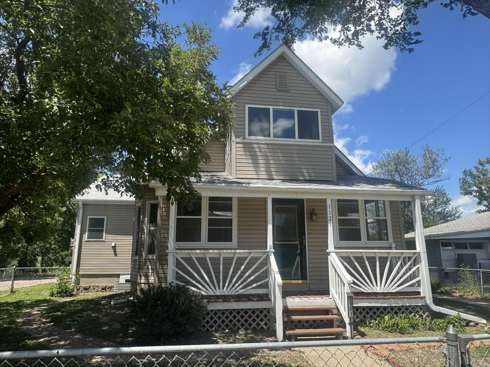 Property Photo: 1121 River Drive IA 51109