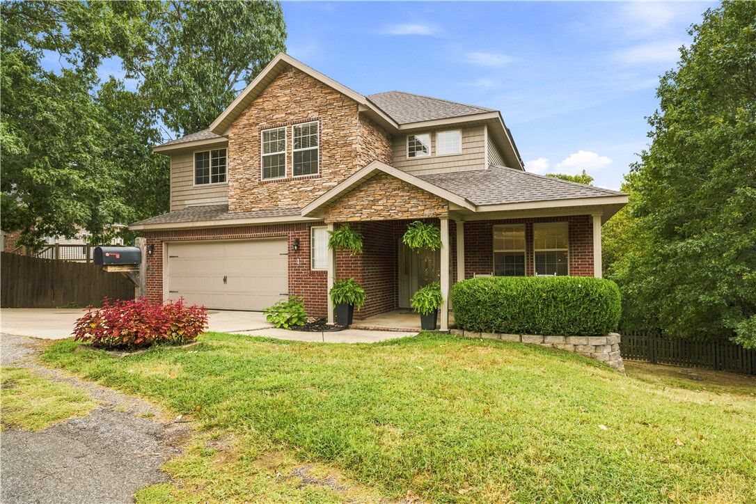 Property Photo:  1 Bembridge Lane  AR 72715 