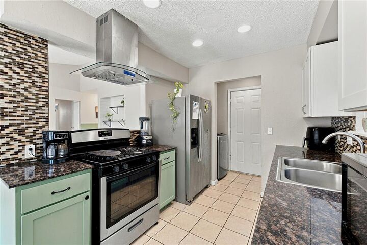 Property Photo: 3020 SE 57th Street OK 73135
