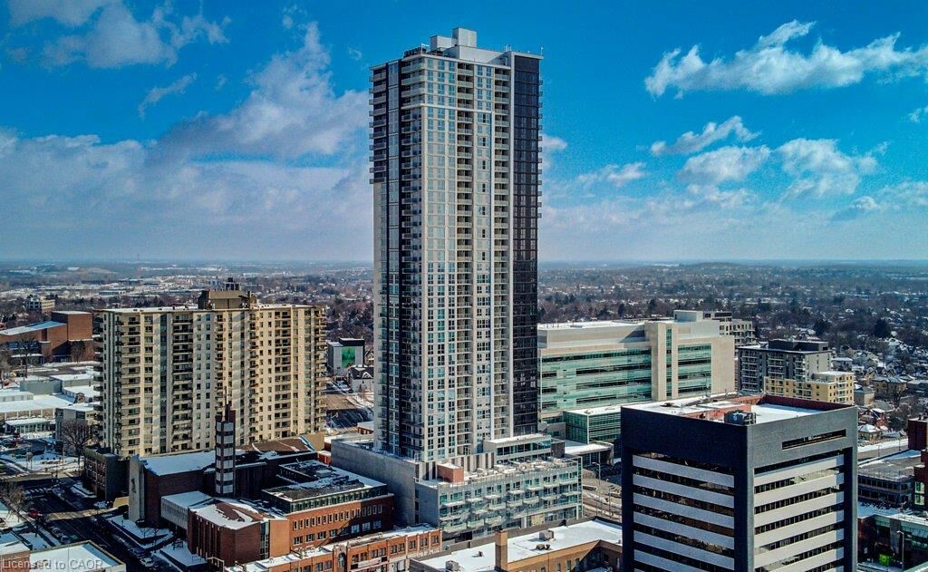 Property Photo:  60 Frederick Street 3005  ON N2H 0C7 