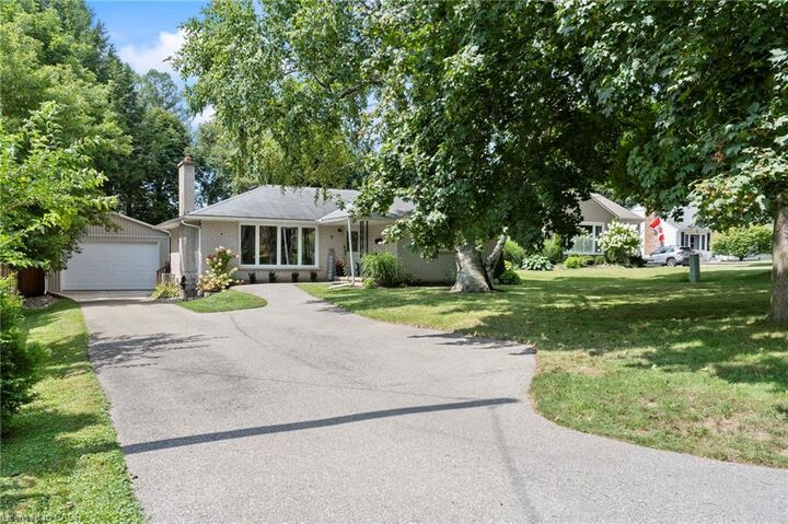 Property Photo:  16 Gibson Drive  ON N3Y 3L2 