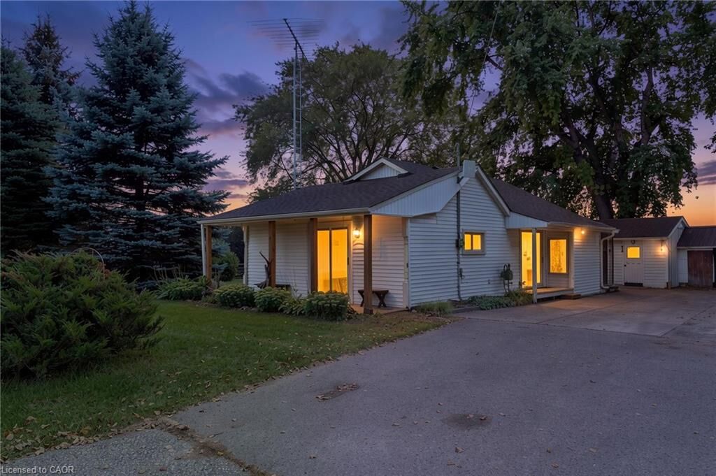 Property Photo:  2088 Highway 3  ON N4B 2W4 
