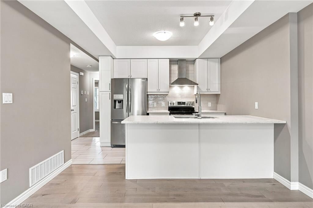 Property Photo:  12 Wheat Lane  ON N2R 0R6 