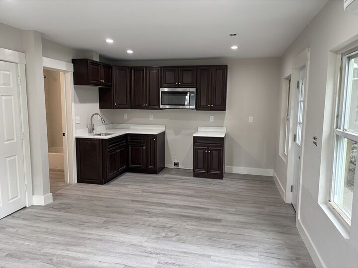 Property Photo:  22 Pleasant St  MA 01420 