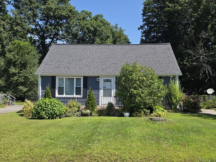 Property Photo:  40 Second Island Rd  MA 01570 