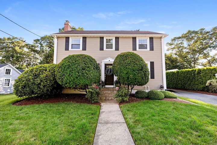 Property Photo:  698 High St  RI 02864 