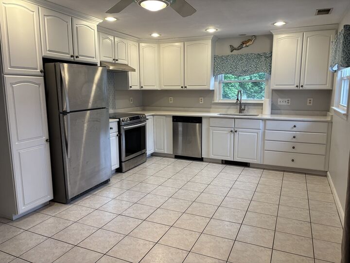 Property Photo: 11 Eden Glen Ave MA 01923
