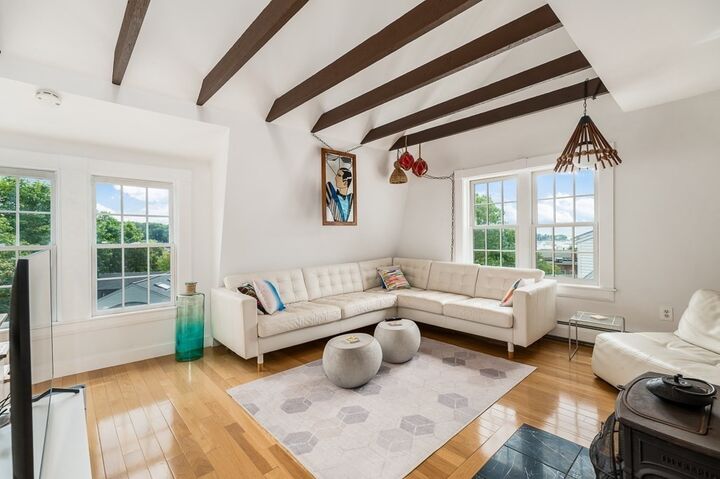 Property Photo: 48 Union - Seasonal 4 MA 01944