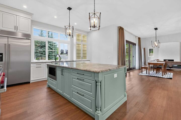 Property Photo:  8 Spring Valley Lane SW  AB T3H 4V2 