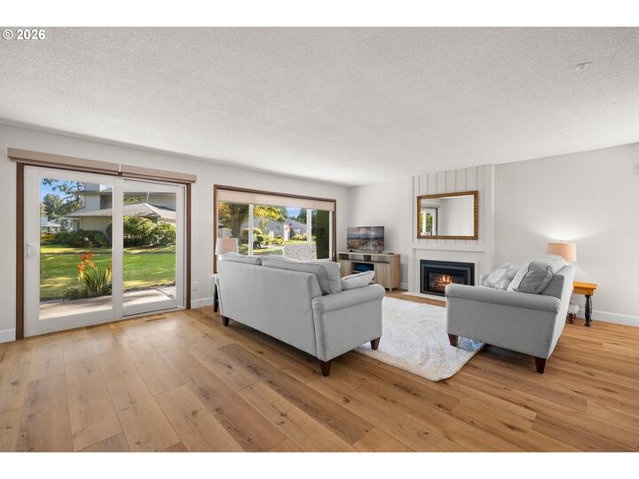 Property Photo:  9998 SW French Prairie Rd  OR 97070 