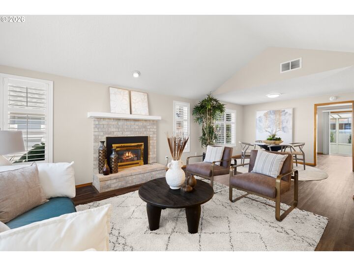Property Photo:  1526 NE 150th Ave  OR 97230 