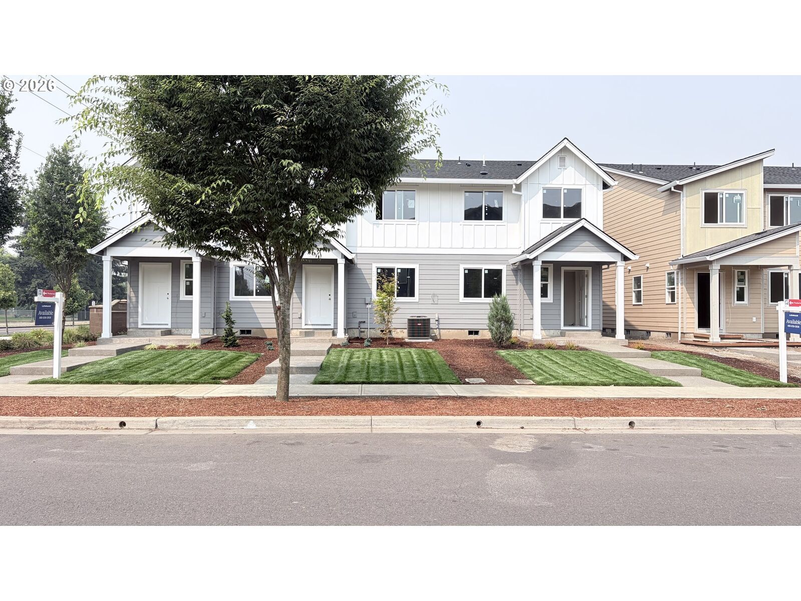 Property Photo: 891 Kirksey St OR 97071