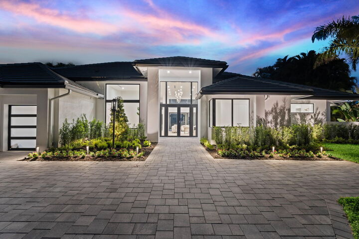 Property Photo: 17934 Milburn Way FL 33498