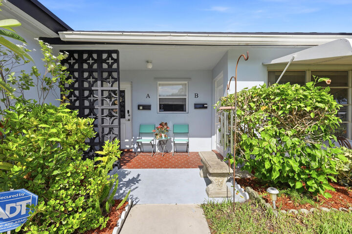 Property Photo:  415 High Point Boulevard B  FL 33445 