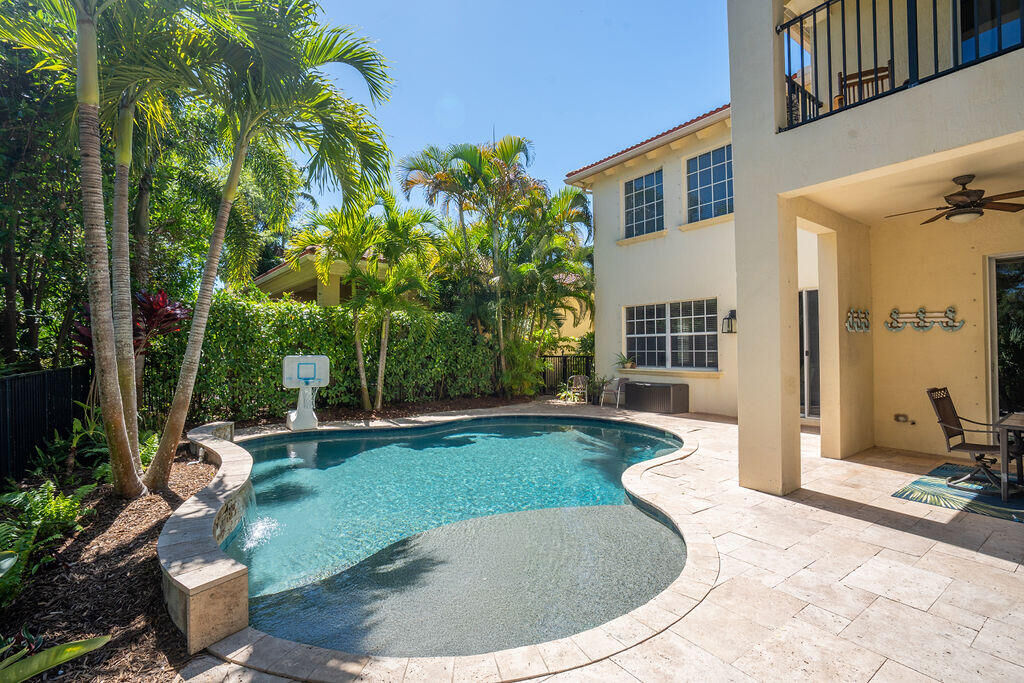 Property Photo: 1044 Vintner Boulevard FL 33410