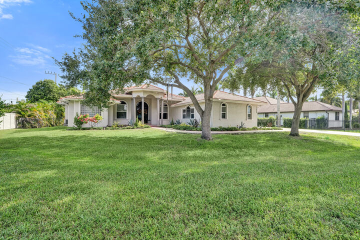 Property Photo: 11800 NW 17th Place FL 33323
