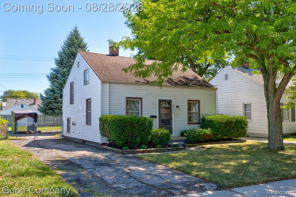 Property Photo:  22516 Gascony Avenue  MI 48021 