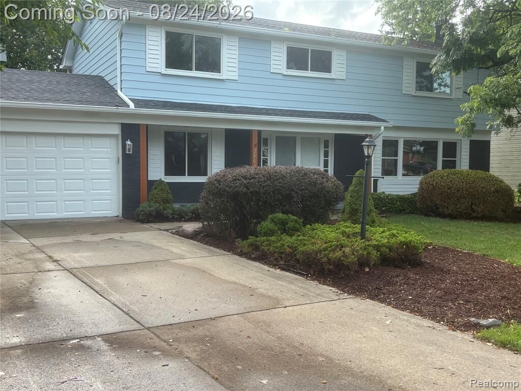 Property Photo: 29621 Fernhill Drive MI 48334