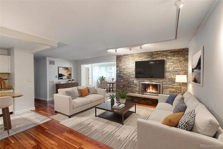 Property Photo:  2 Adams Street 105  CO 80206 
