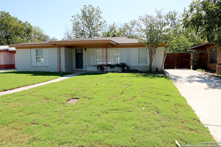 Property Photo:  64 Vaughan Pl  TX 78201 