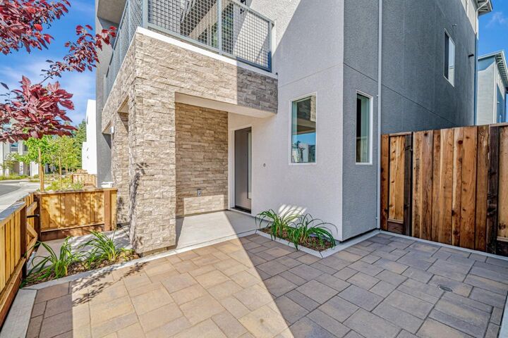 Property Photo:  1006 Rojo Terrace  CA 94583 