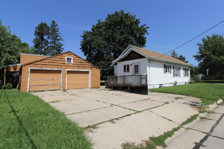 Property Photo: 1503 & 1507 Lowell Street WI 53545