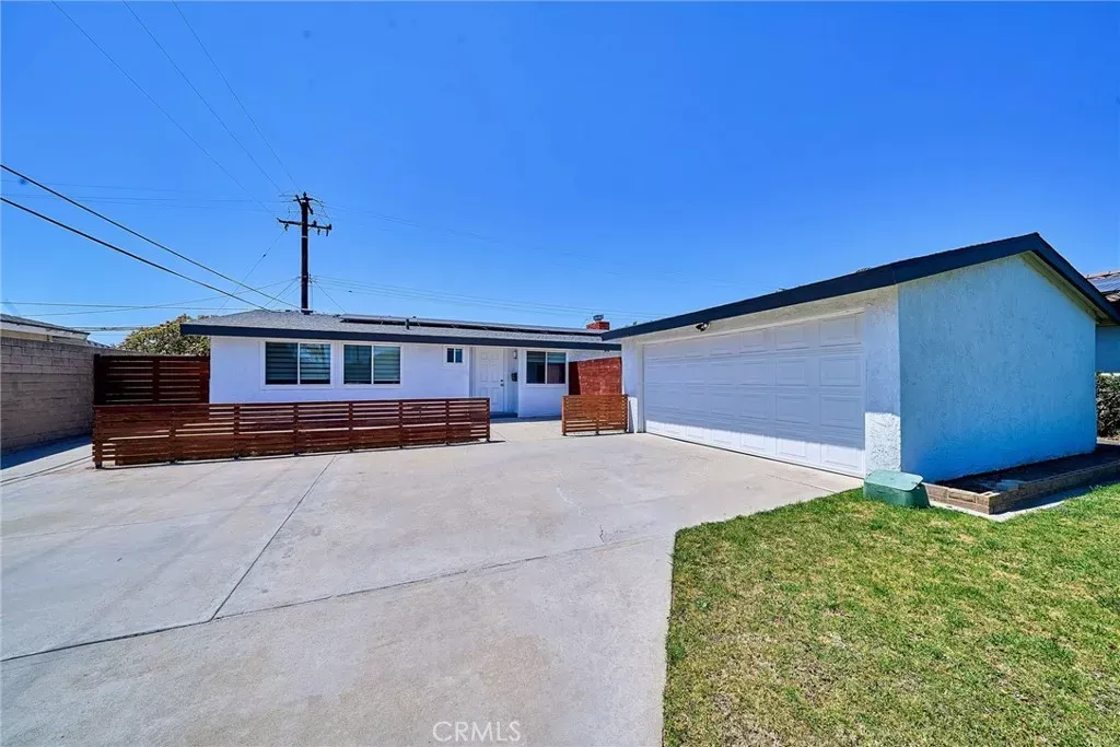 Property Photo:  14839 Gandesa Road  CA 90638 