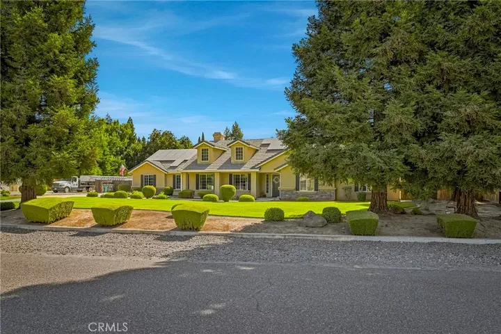 Property Photo: 1060 Stratford Avenue CA 95301