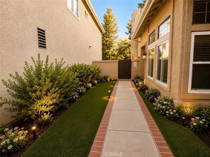Property Photo:  24911 Laguna Vis  CA 92677 