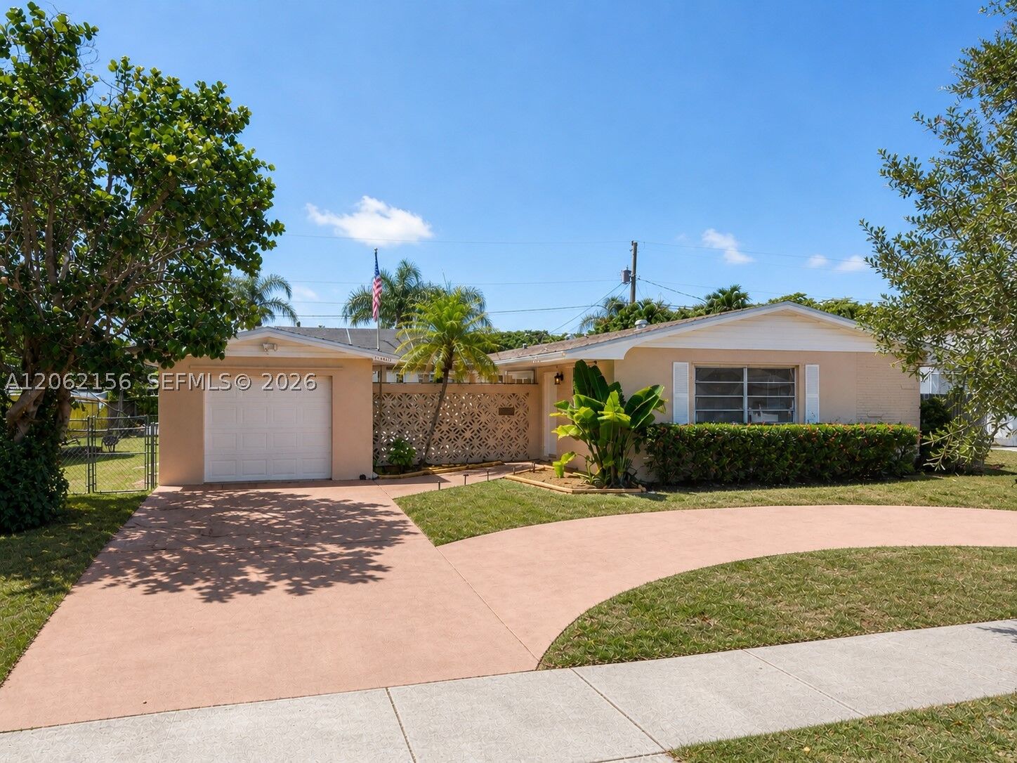Property Photo: 8740 SW 191st St FL 33157