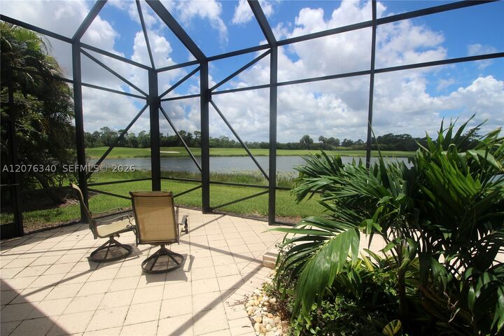 Property Photo: 7635 Ironhorse Blvd FL 33412