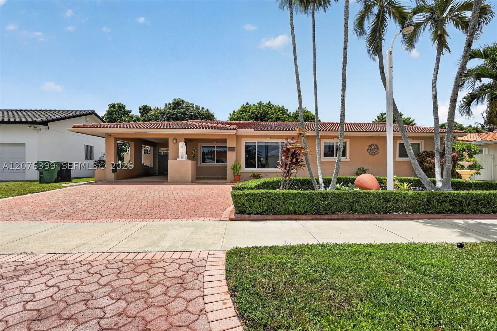 Property Photo:  8936 SW 11th St  FL 33174 