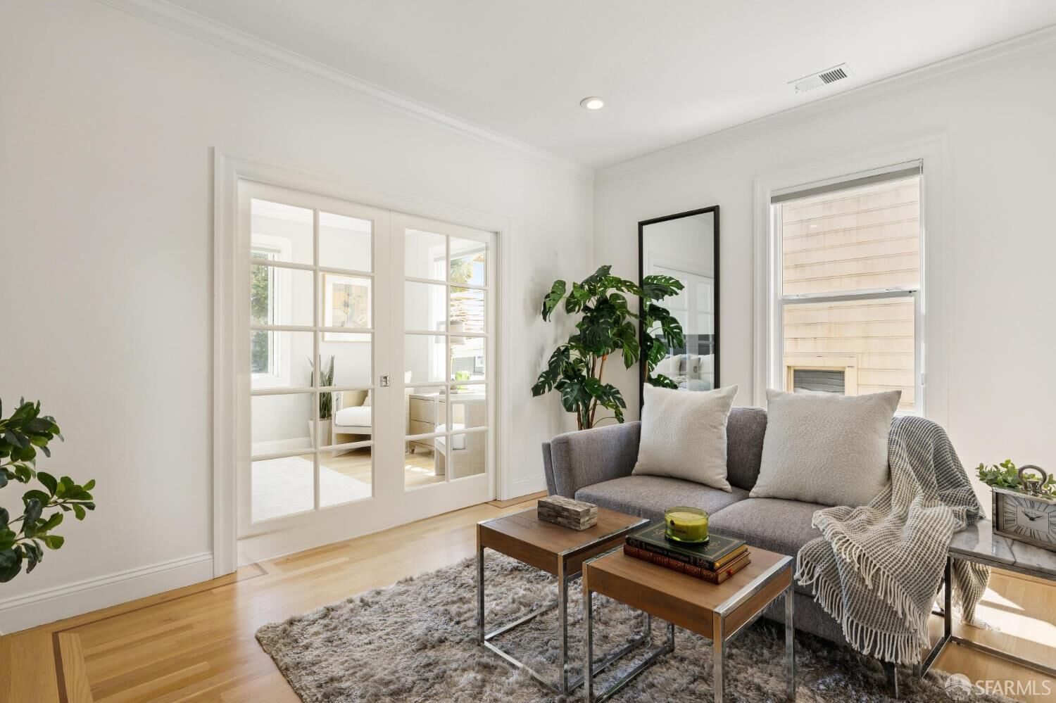 Property Photo:  260 Quane Street  CA 94110 
