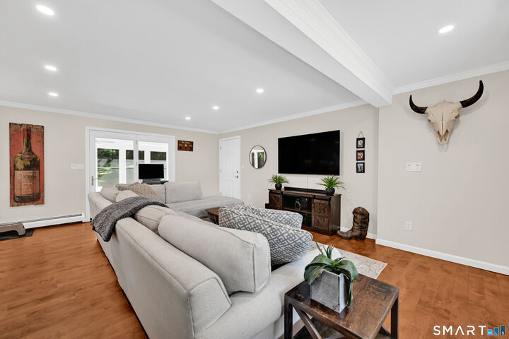 Property Photo:  42 Butternut Lane  CT 06066 