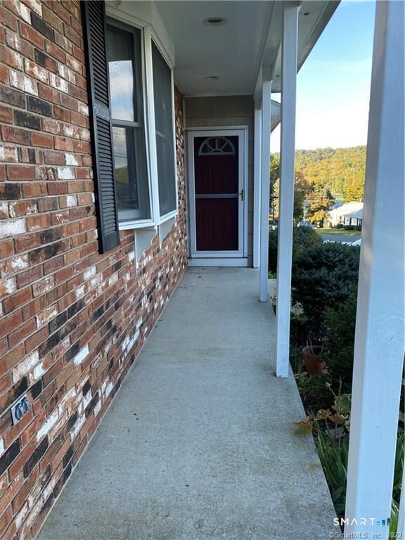 Property Photo:  43 Glenview Avenue  CT 06708 