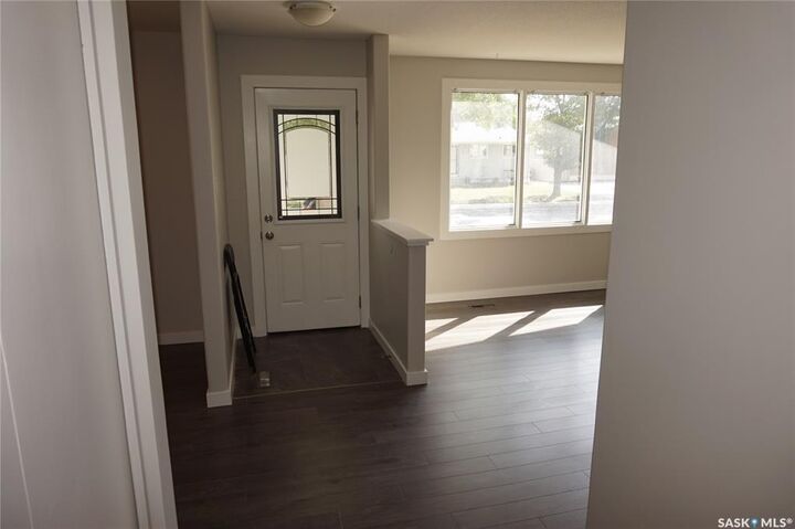 Property Photo:  91 Plant Crescent  SK S4N 5C2 