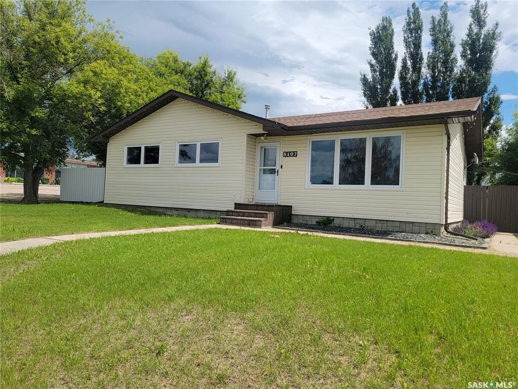 Property Photo:  5107 Leader Street  SK S0L 2C0 
