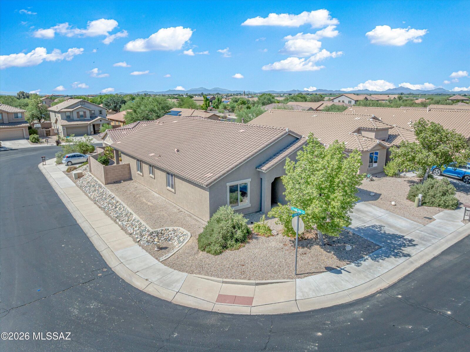 Property Photo: 11491 W Stone Hearth Street AZ 85658