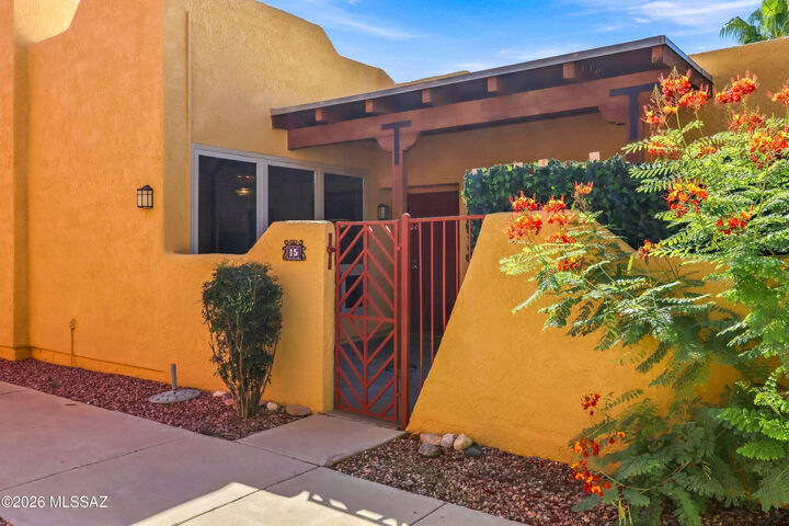 Property Photo: 6255 N Camino Pimeria Alta 15 AZ 85718