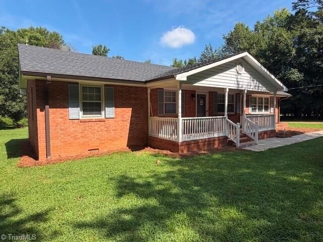 Property Photo:  4150 Old Julian Road  NC 27283 
