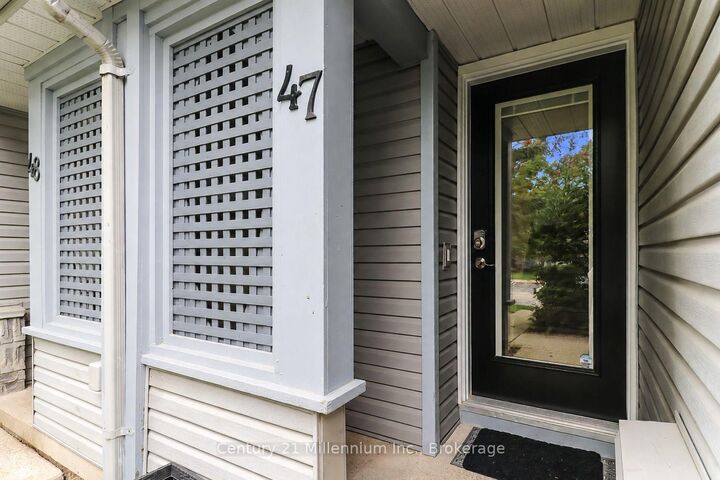 Property Photo: 146 Settlers Way 47 ON L9Y 0N9