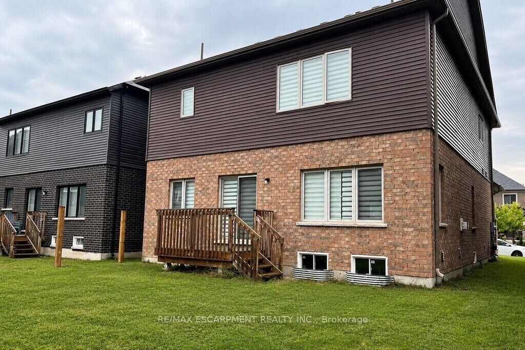 Property Photo:  5 Sleeth Street  ON N3S 0J7 