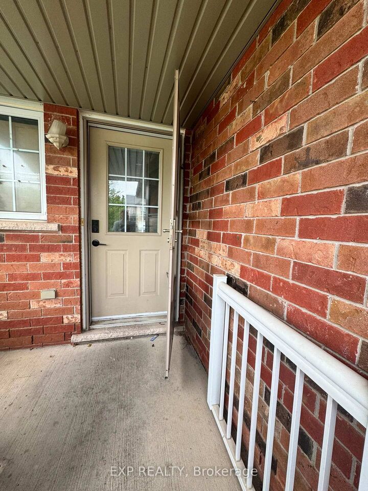 Property Photo:  717 Activa Avenue  ON N2E 4E1 