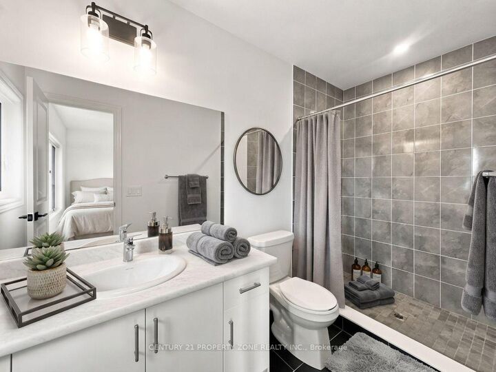 102 Cadillac Crescent — photo 1