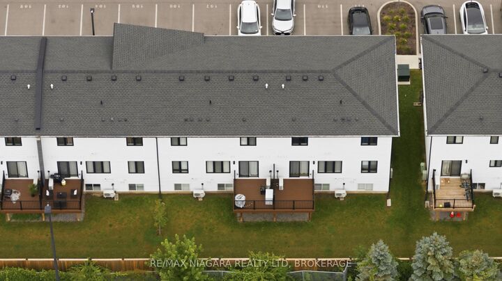 Property Photo:  4263 Fourth Avenue 635  ON L2E 0C2 