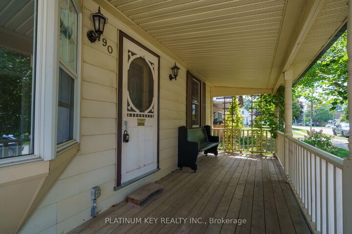 Property Photo:  90 Andrew Street  ON N0M 1S1 