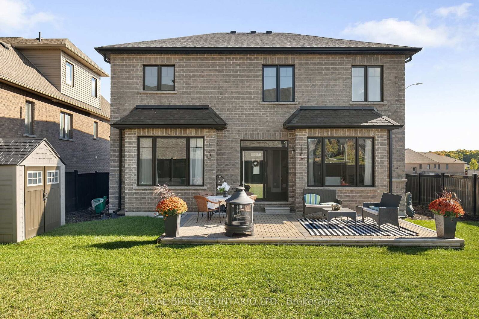 Property Photo:  3032 Monarch Drive  ON L3V 8K3 