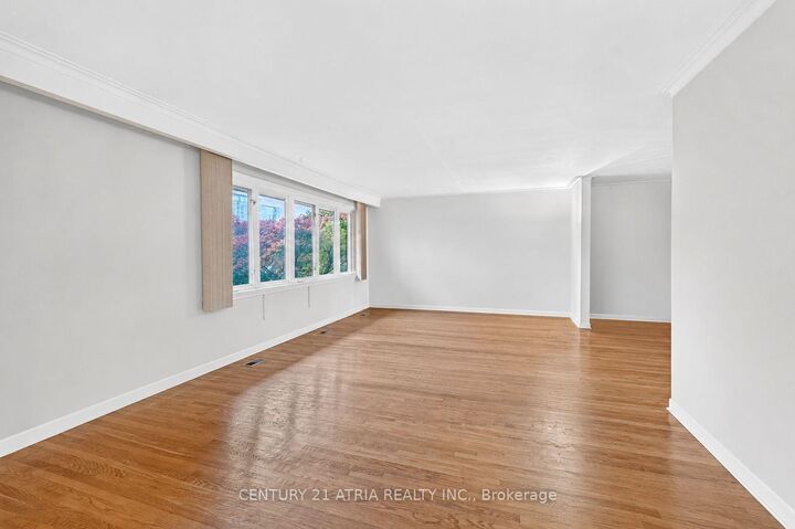Property Photo:  69 Olsen Drive  ON M3A 3J4 